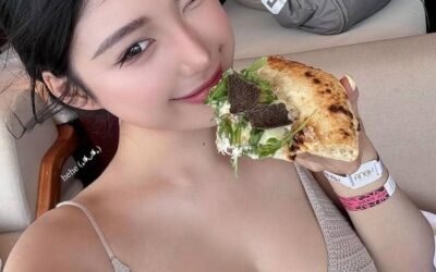 Album ảnh gái siêu vú to độc quyền