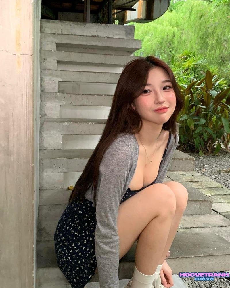 Ảnh ảnh gái xinh mặc váy ngắn sắc nét