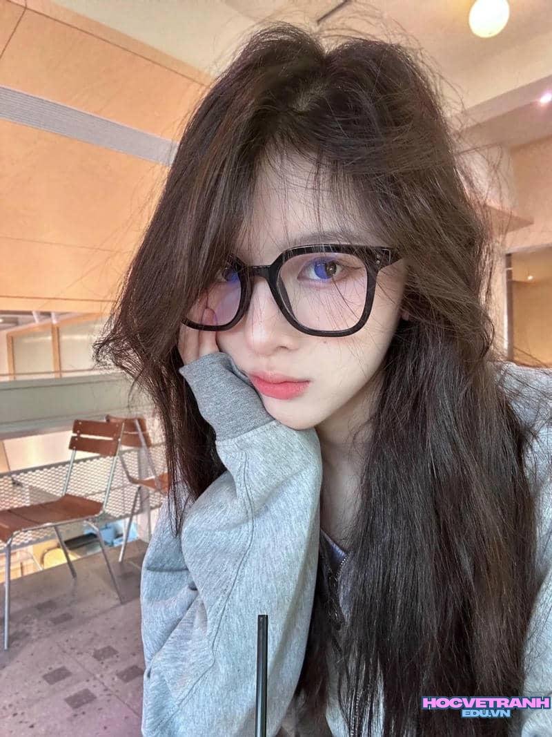 Bộ ảnh gái đeo kính sắc nét nhất