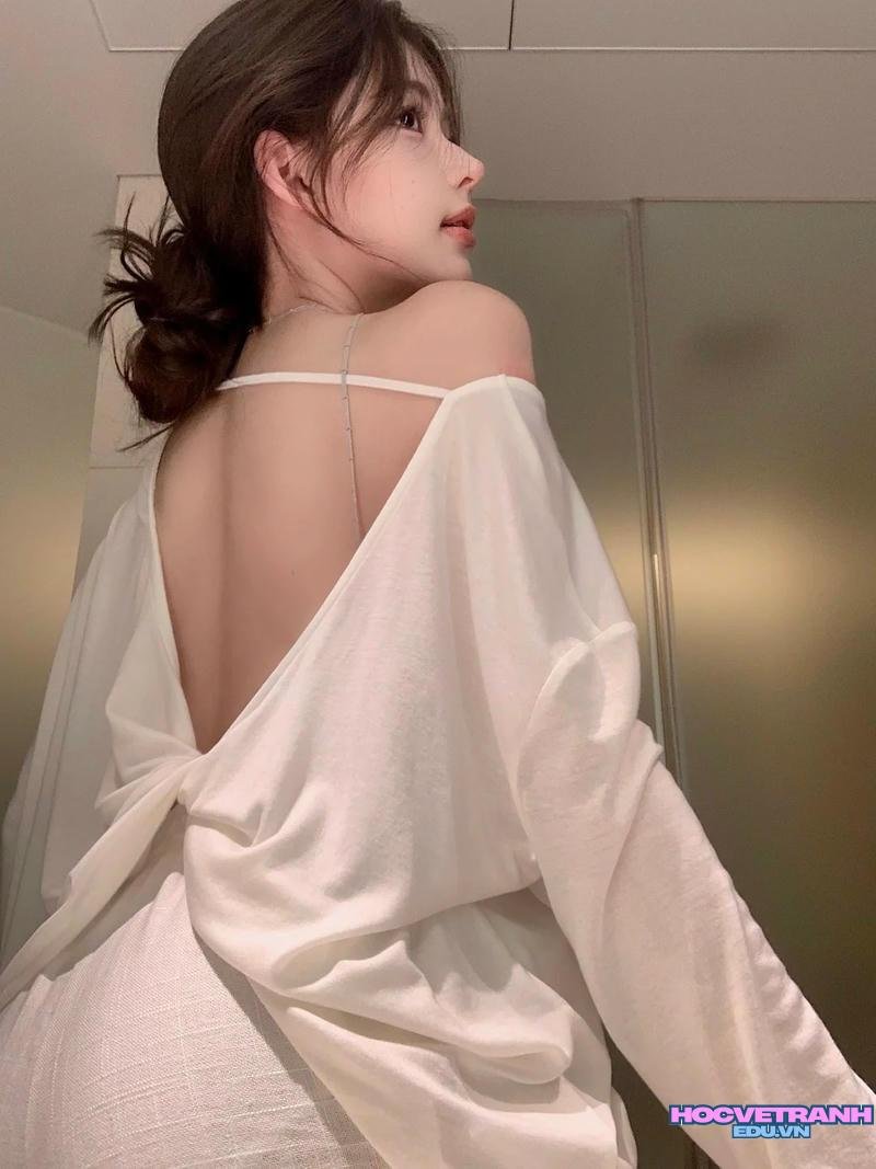 Bộ ảnh gái xinh quay lưng thu hút