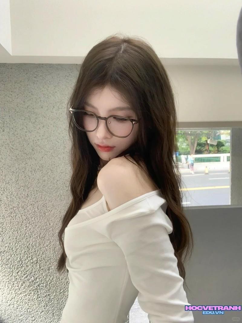 Loạt ảnh gái đeo kính cuốn hút