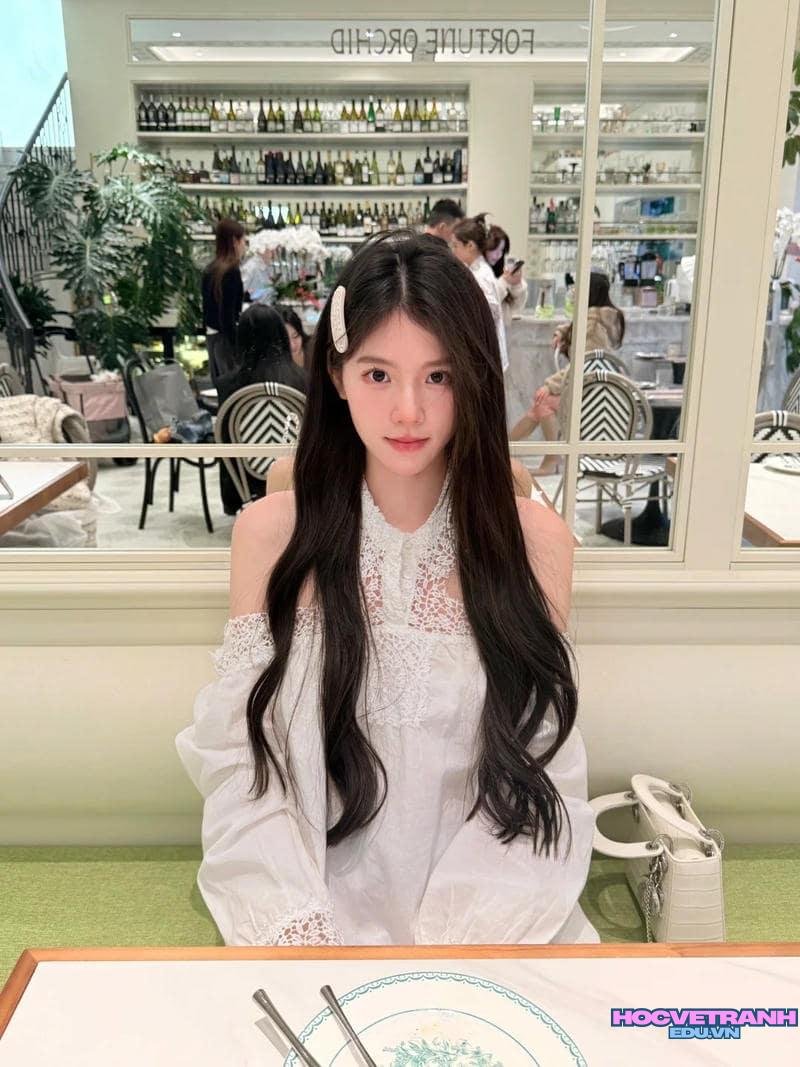 Ngắm ảnh gái 2k8 miễn phí