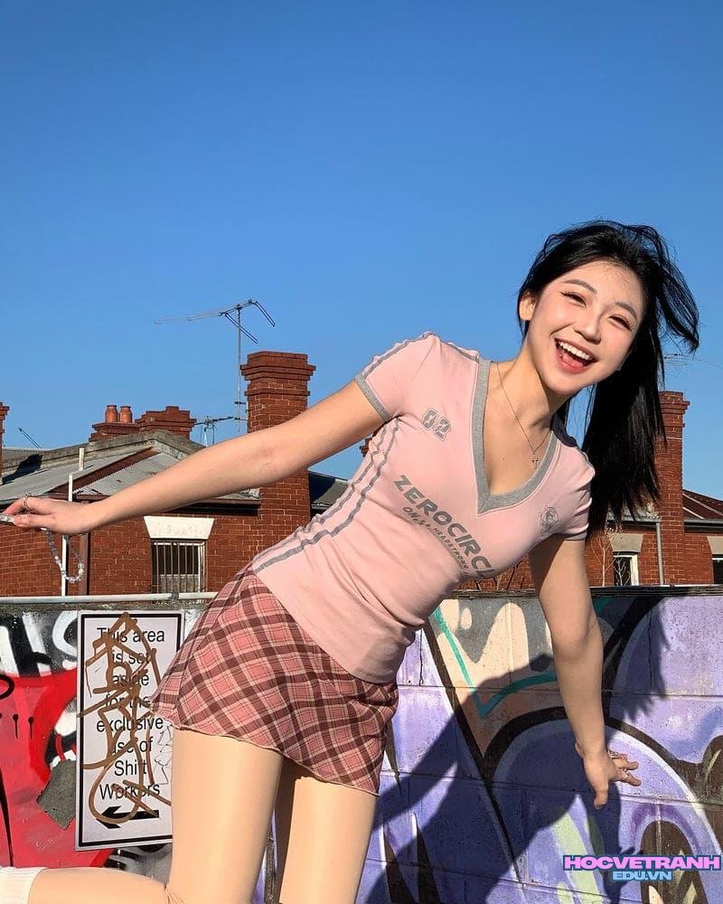 Tải về ảnh gái xinh mặc váy ngắn miễn phí