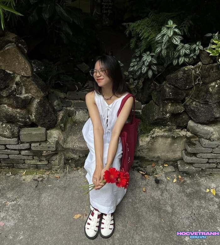 ái xinh 2k4 cười dễ thương