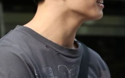 ảnh jungkook góc nghiêng đẹp