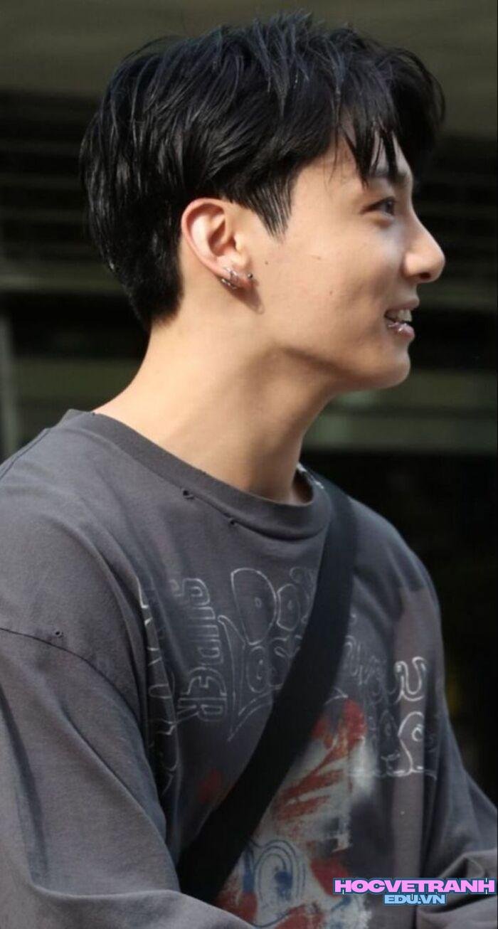 ảnh jungkook góc nghiêng đẹp