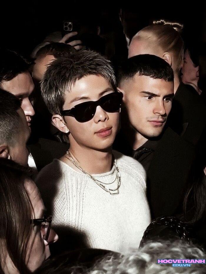 ảnh rm outfit sân khấu