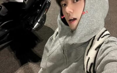 ảnh trai đẹp 13 tuổi mặc hoodie
