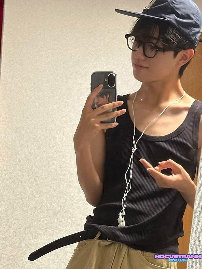 ảnh trai đẹp 14 tuổi biểu cảm tự nhiên