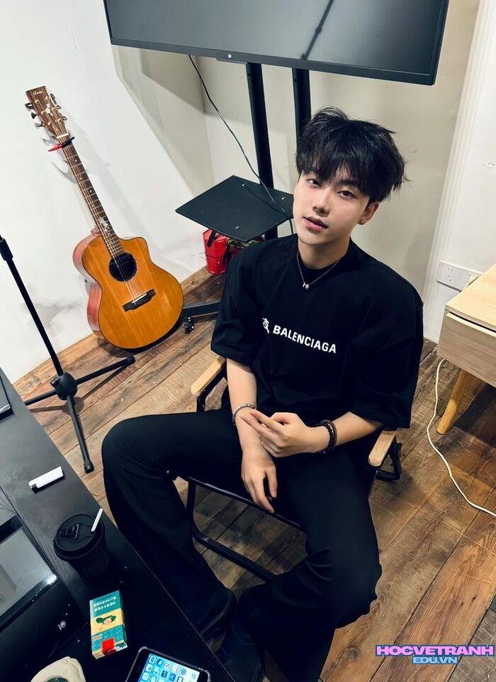 ảnh trai đẹp 14 tuổi phong cách đơn giản