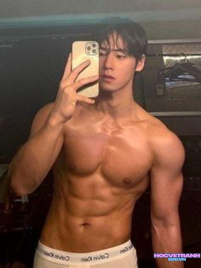 ảnh trai đẹp 6 múi body săn chắc