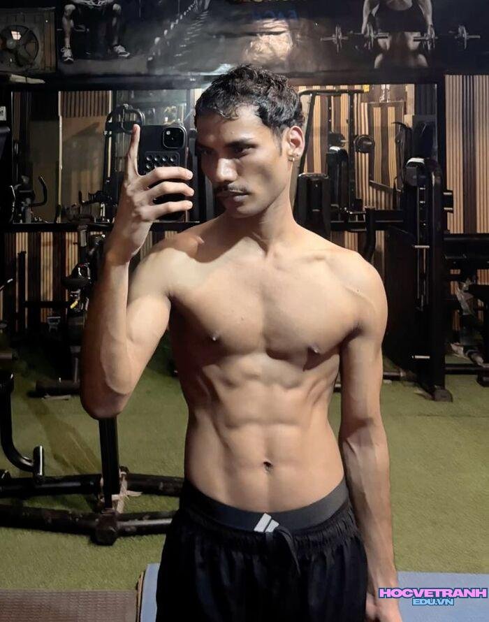 ảnh trai đẹp 6 múi săn ánh nhìn cuốn hút