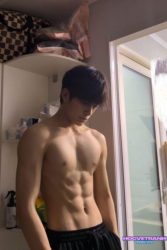 ảnh trai đẹp 6 múi săn thân hình cân đối