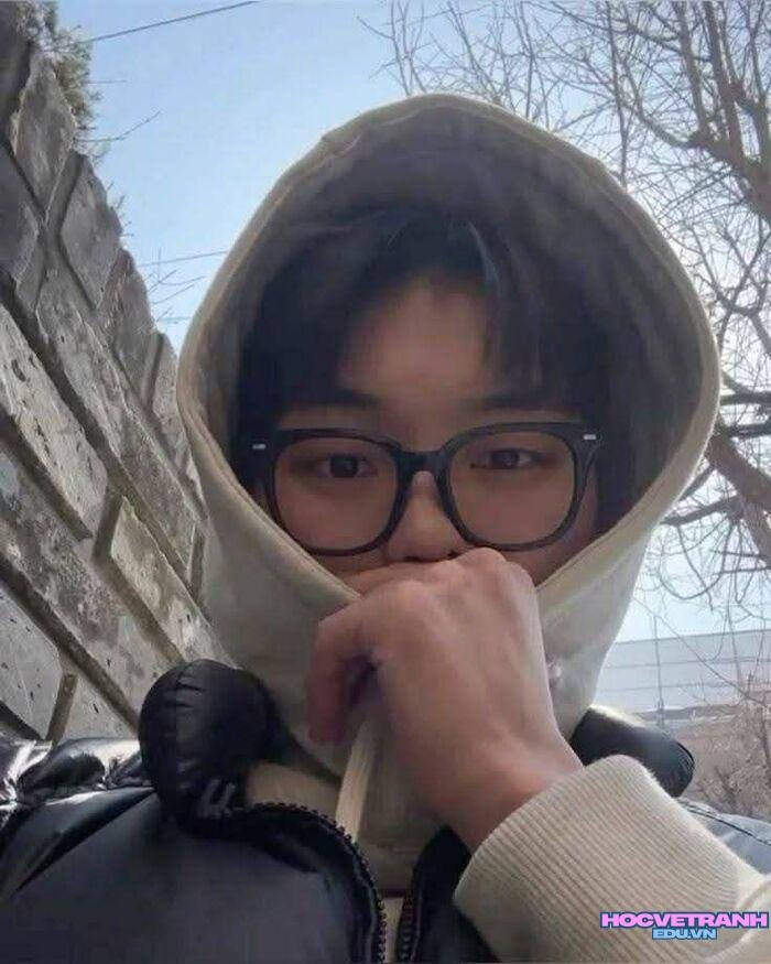 ảnh trai đẹp đeo kính outfit thời trang