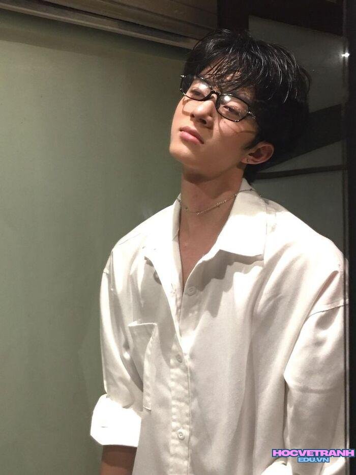 ảnh trai đẹp đeo kính style hiện đại