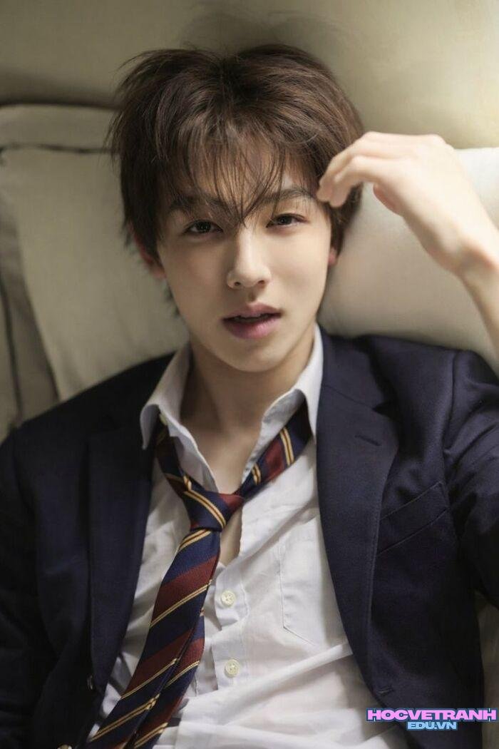 ảnh trai đẹp mặc vest phong cách cuốn hút