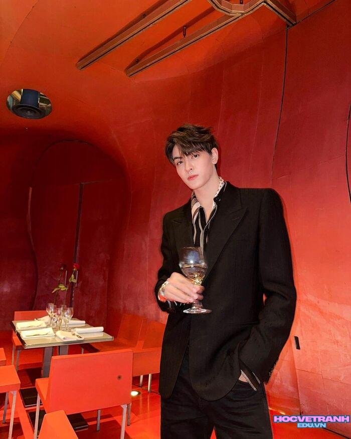 ảnh trai đẹp mặc vest phong cách quý ông