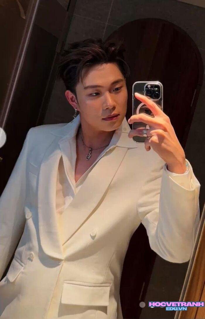 ảnh trai đẹp mặc vest style hiện đại