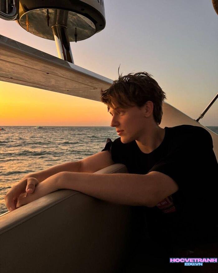 ảnh trai tây phong cách nổi bật