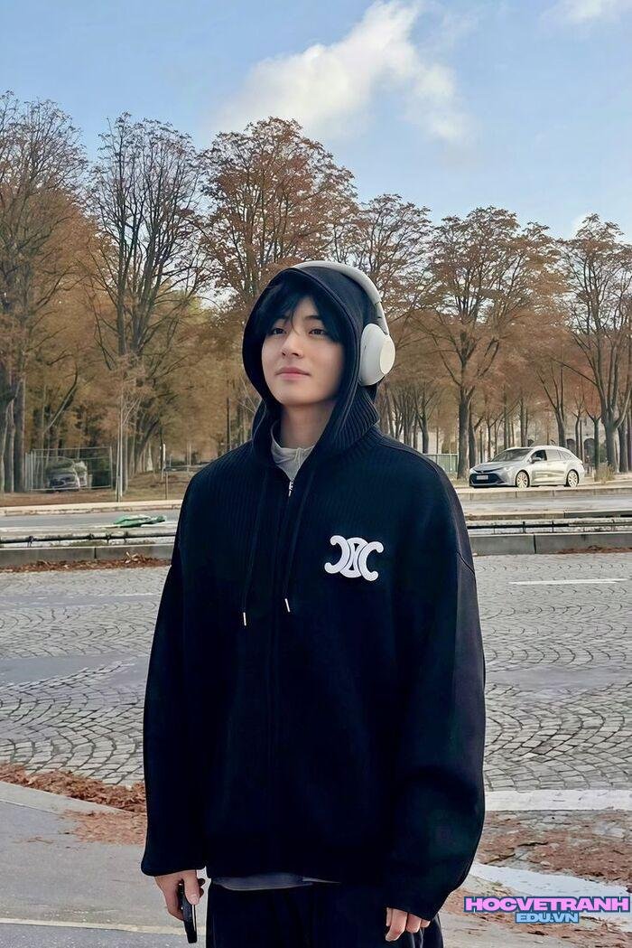 ảnh v-bts nụ cười dễ thương