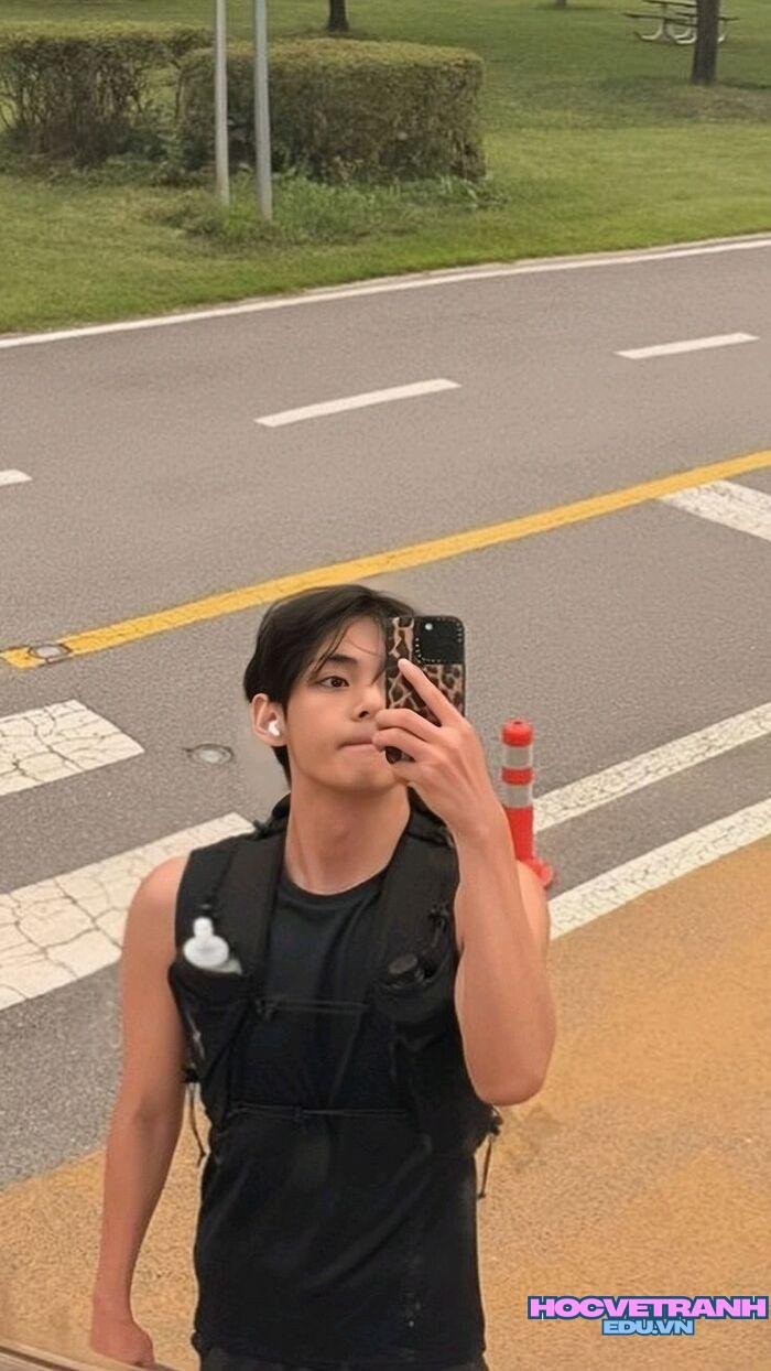 ảnh v-bts phong cách cuốn hút nhất