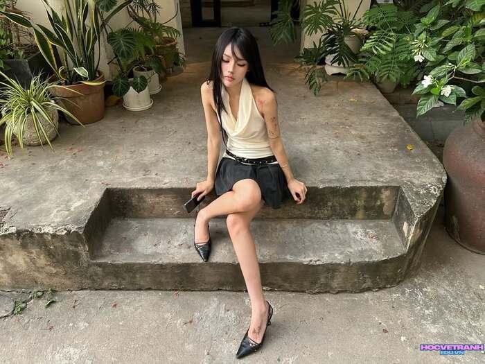 gái xinh 2k phong cách năng động