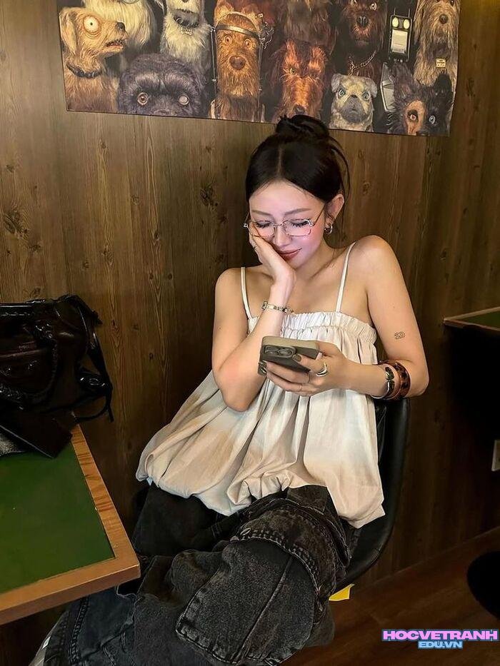 gái xinh 2k3 nụ cười xinh