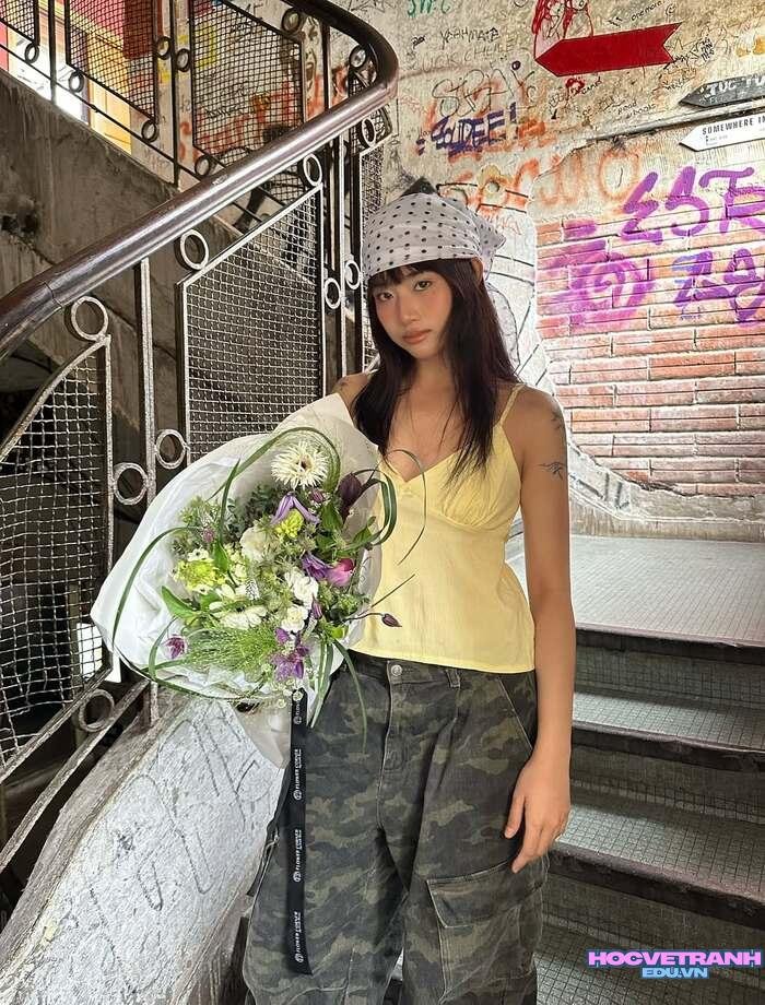 gái xinh 2k4 xinh xắn