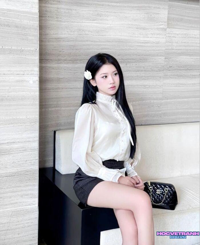 gái xinh 2k5 gương mặt xinh