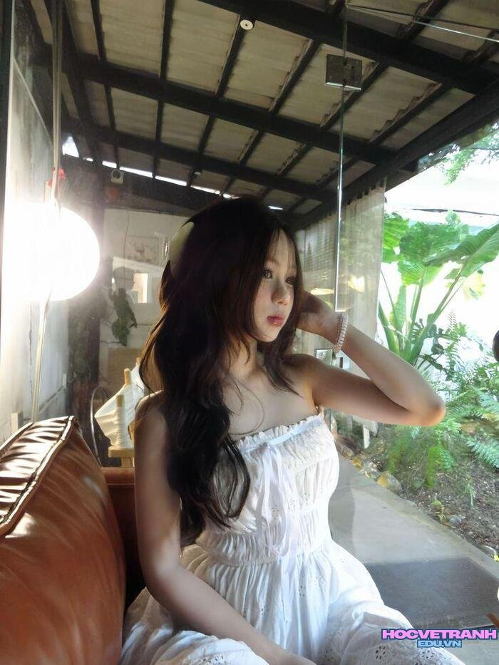 gái xinh 2k5 phong cách nhẹ nhàng