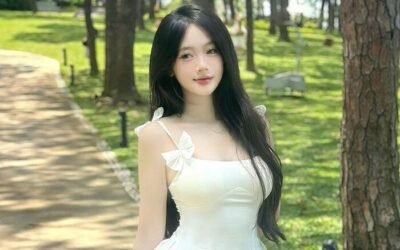 gái xinh 2k5 vibe dễ thương