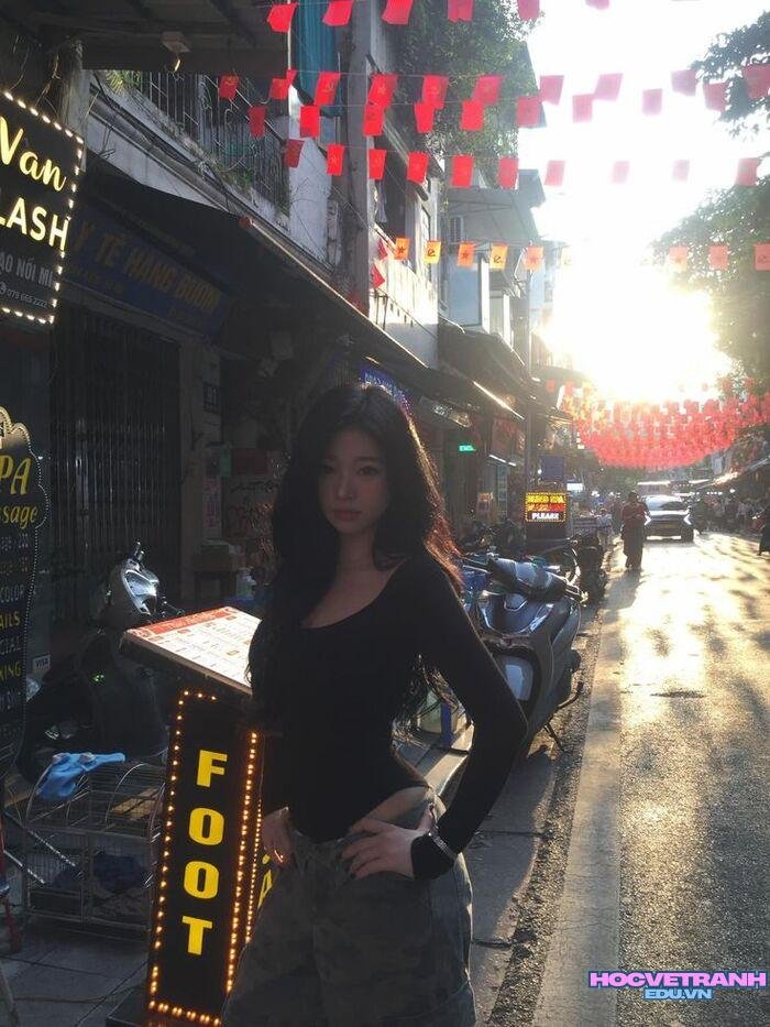 gái xinh buồn ánh mắt lạnh