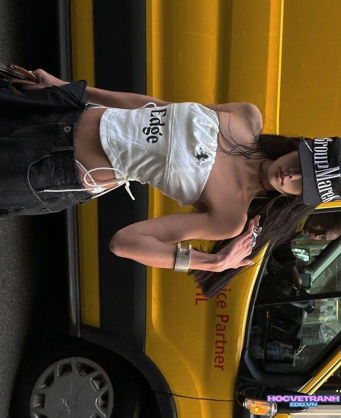 gái xinh buồn cảm xúc sâu