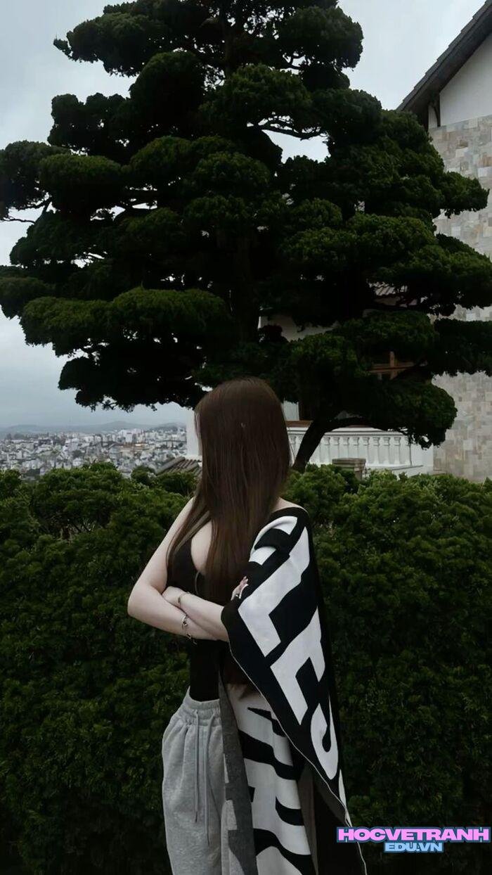 gái xinh buồn phong cách buồn