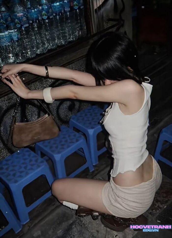 gái xinh buồn tâm trạng che mặt