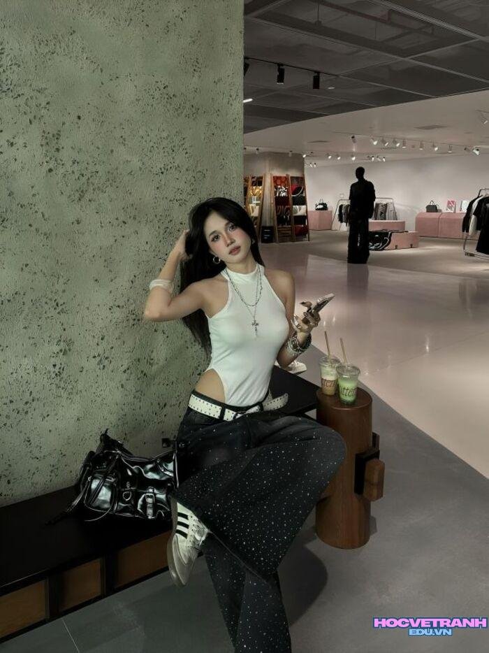 gái xinh buồn tâm trạng cô độc