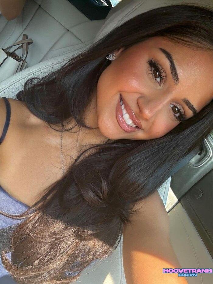 gái xinh châu âu cười đẹp