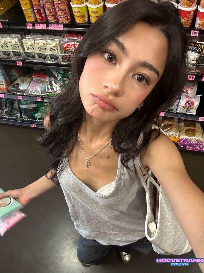 gái xinh châu âu nhìn cuốn hút