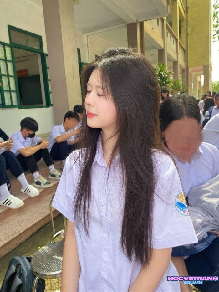 gái xinh học sinh ánh mắt dễ thương