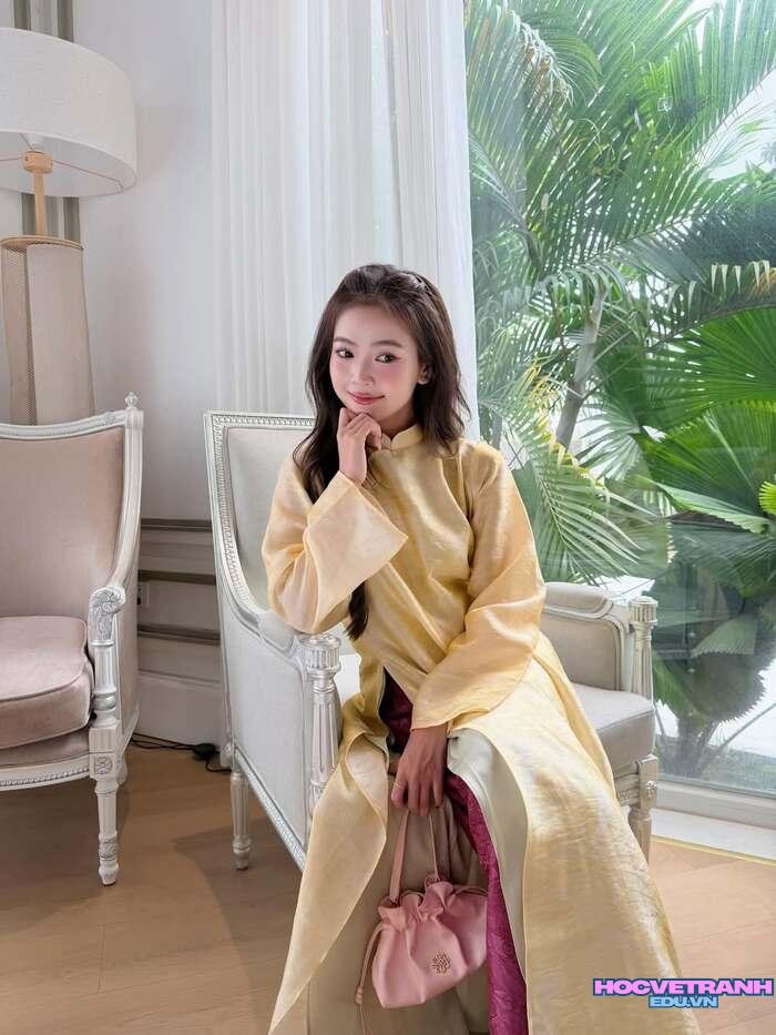 gái xinh mặc áo dài tóc dài