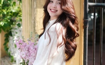 gái xinh mặc áo dài trắng