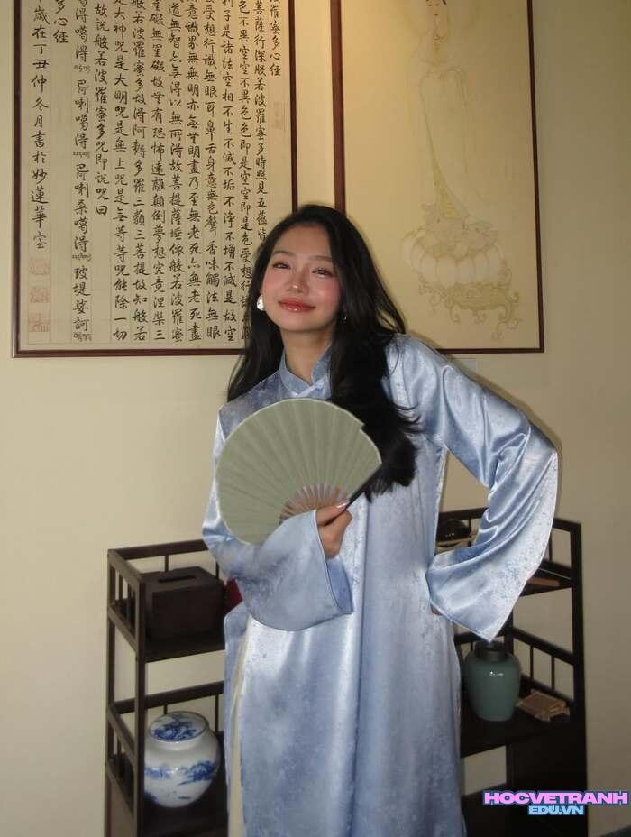gái xinh mặc áo dài vibe nhẹ nhàng nhất