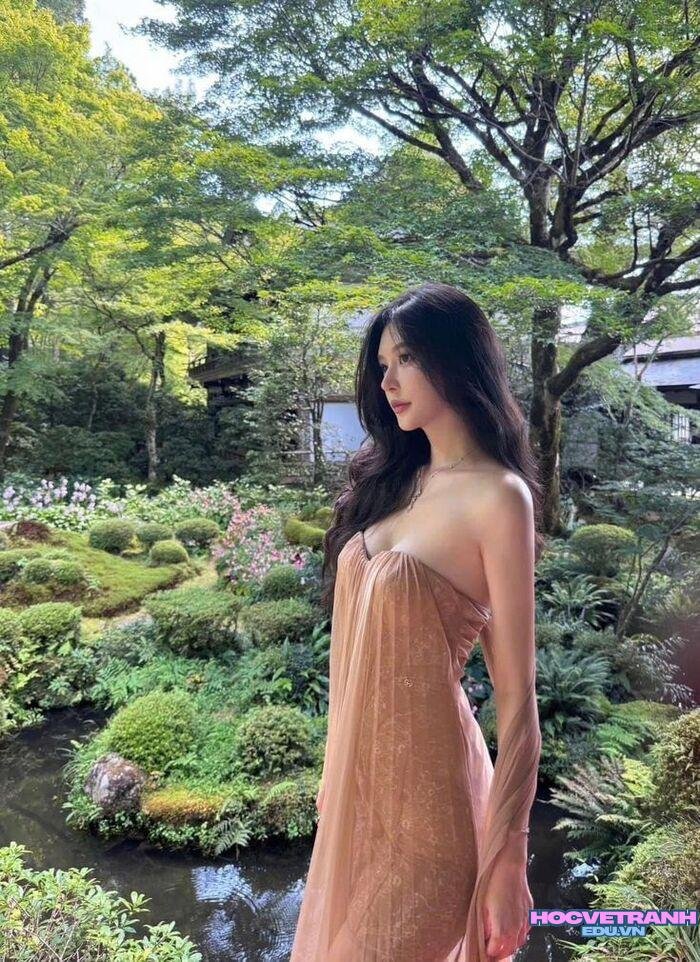 gái xinh nóng bỏng thần thái cuốn hút