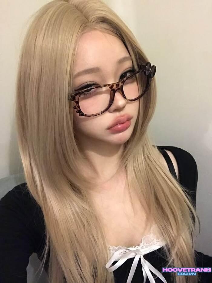 hình nền điện thoại gái xinh chụp selfie