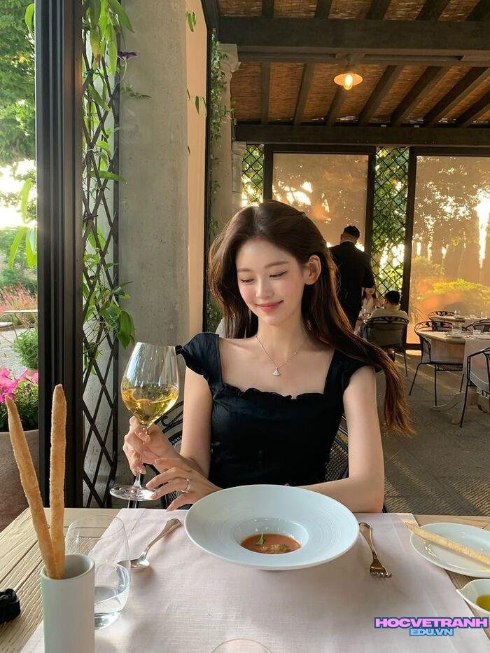 hình nền điện thoại gái xinh phong cách xinh xắn