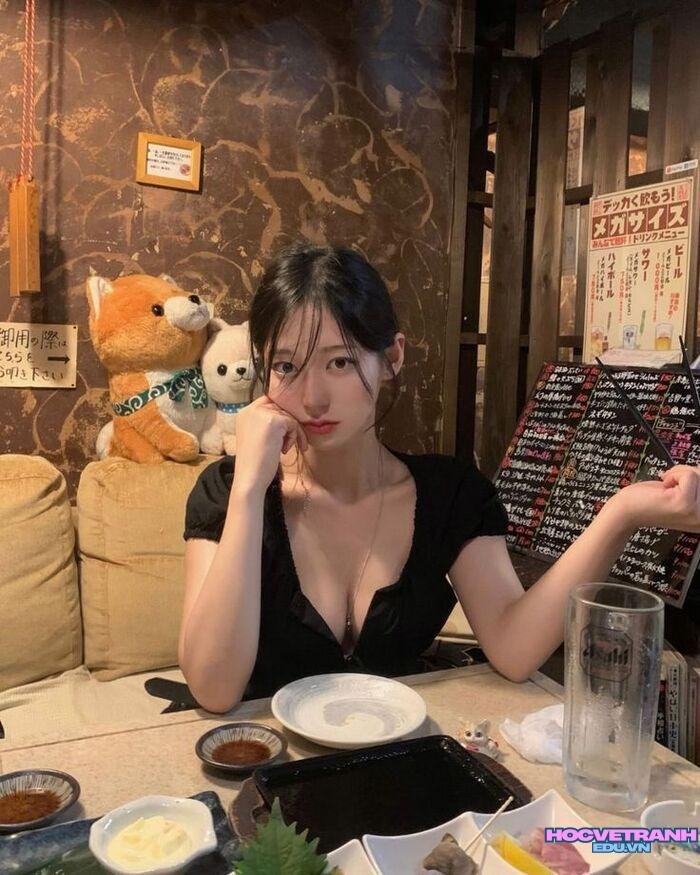 Gái xinh vú bự quyến rũ