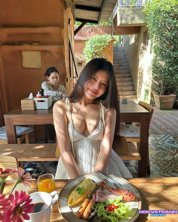 Gái xinh vú bự siêu ngon