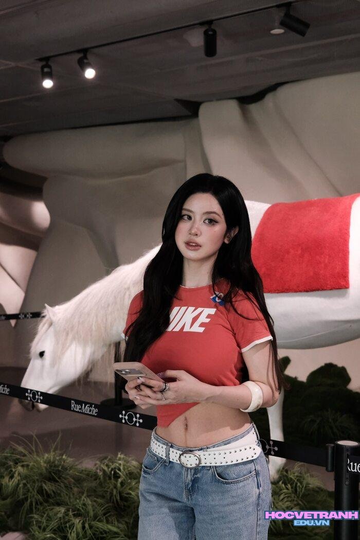 ảnh Hàn Hằng đẹp thần thái