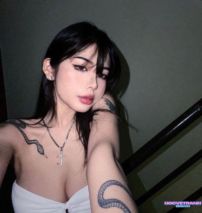 ảnh Hương Tịt đẹp ánh mắt cuốn hút