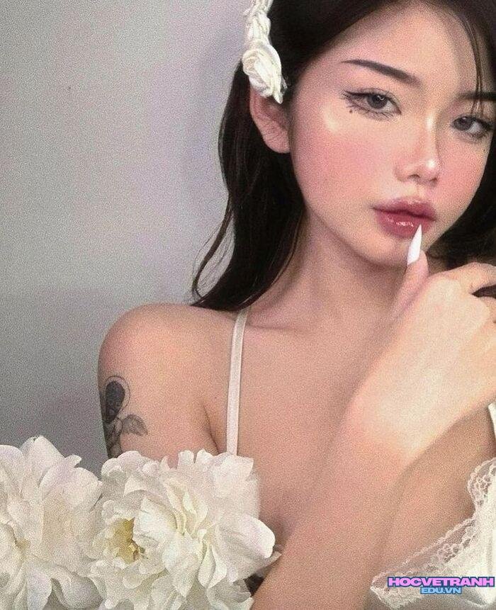 ảnh Hương Tịt đẹp thần thái